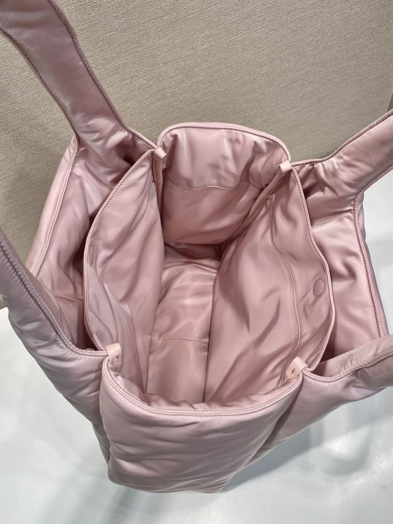 Pra*a tote bags
